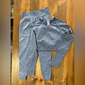 XL WOMENS GYMSHARK SET